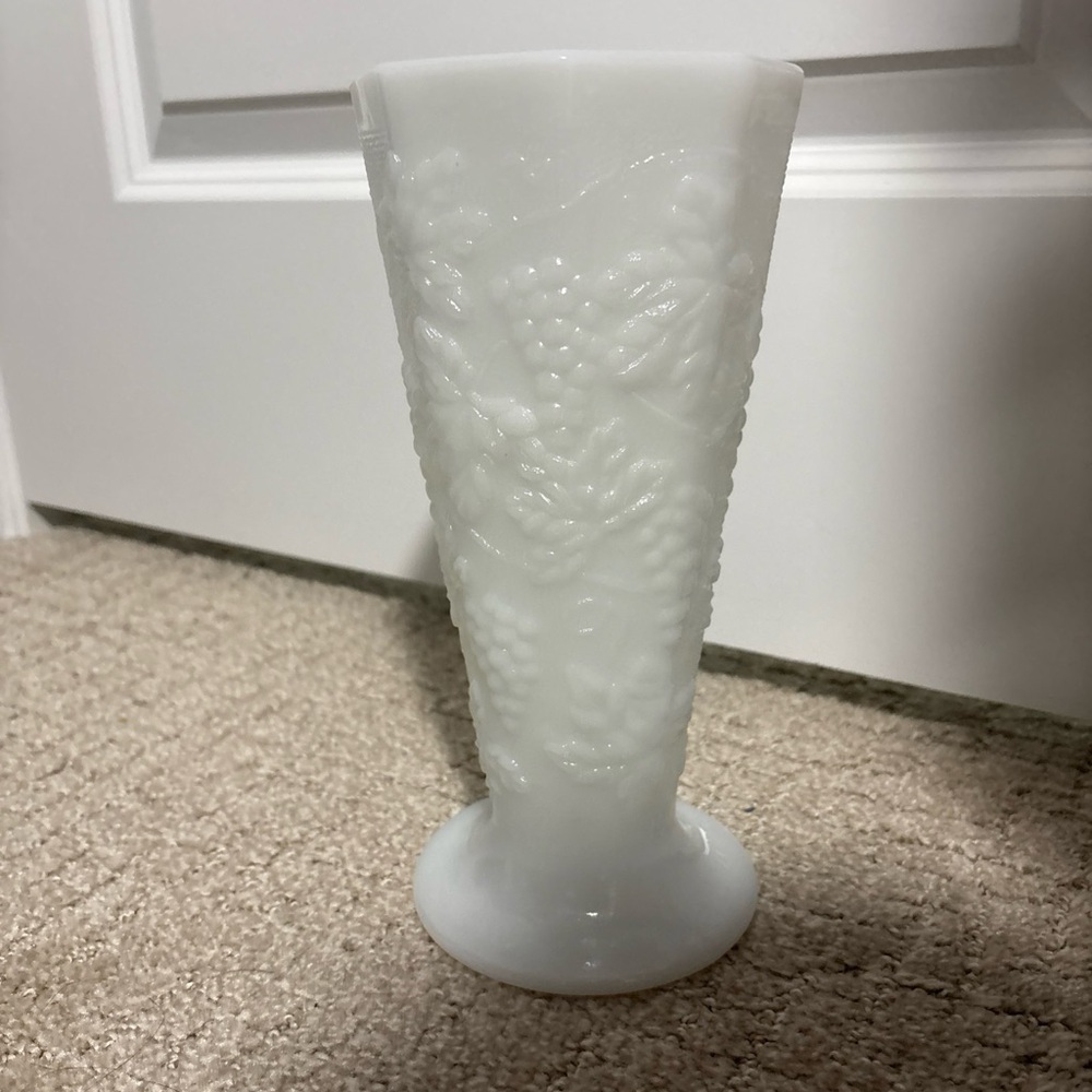 Vintage White Milk Glass Vase. Embossed Grapes And Leaves 10”